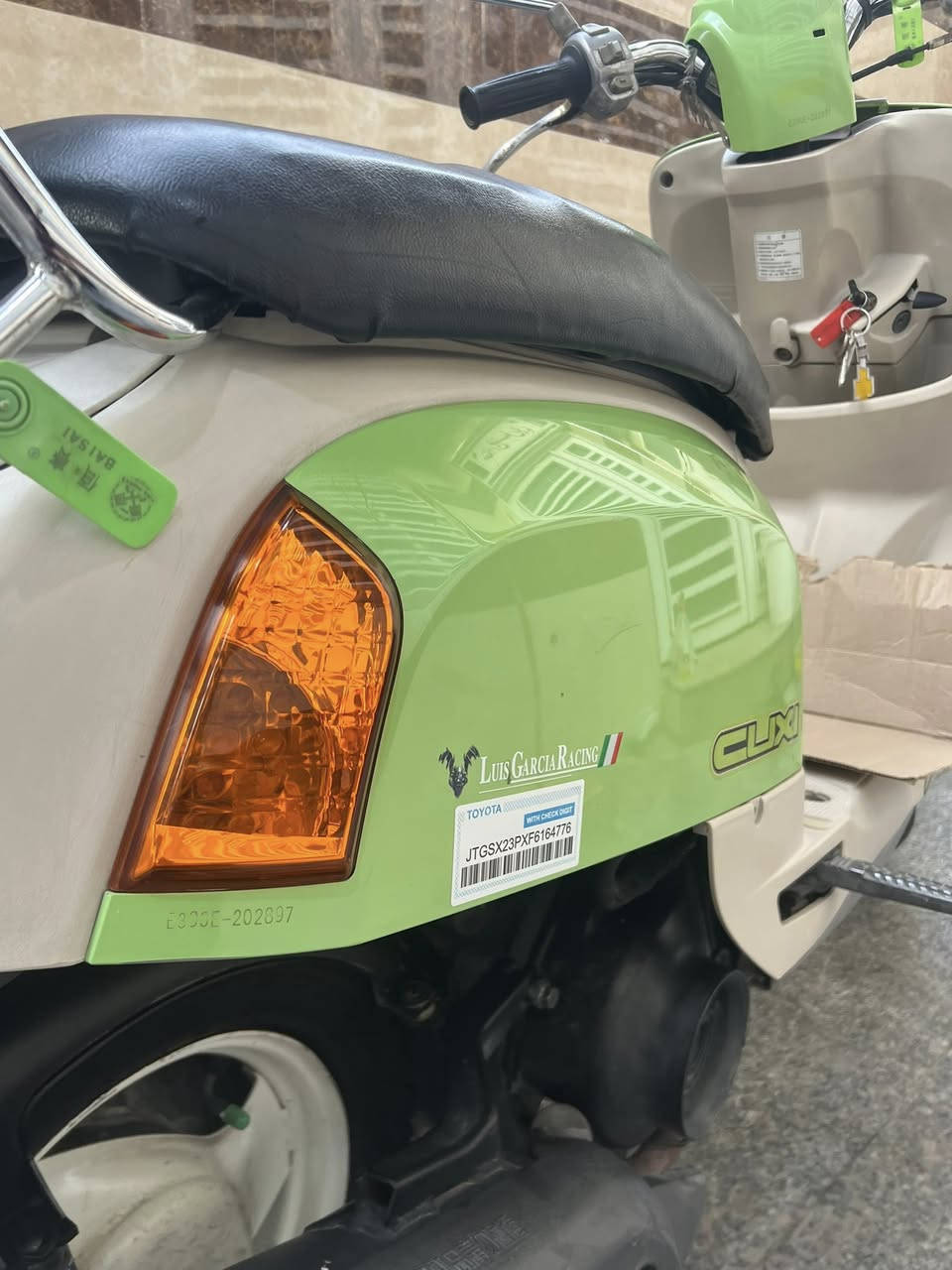 السلام عليكم دراجه بوليس للبيع الدراجه ختم واحد ويه المكينه الدراجه جديده و مابيه اي نقص مكينه ما مفتوحه شرط 
مكاني كربلاء حي العامل


**إذا كنت صاحب هذا الإعلان وتريد حذفه لأي سبب، رجاءا أرسل رسالة إلى الدعم الفني**