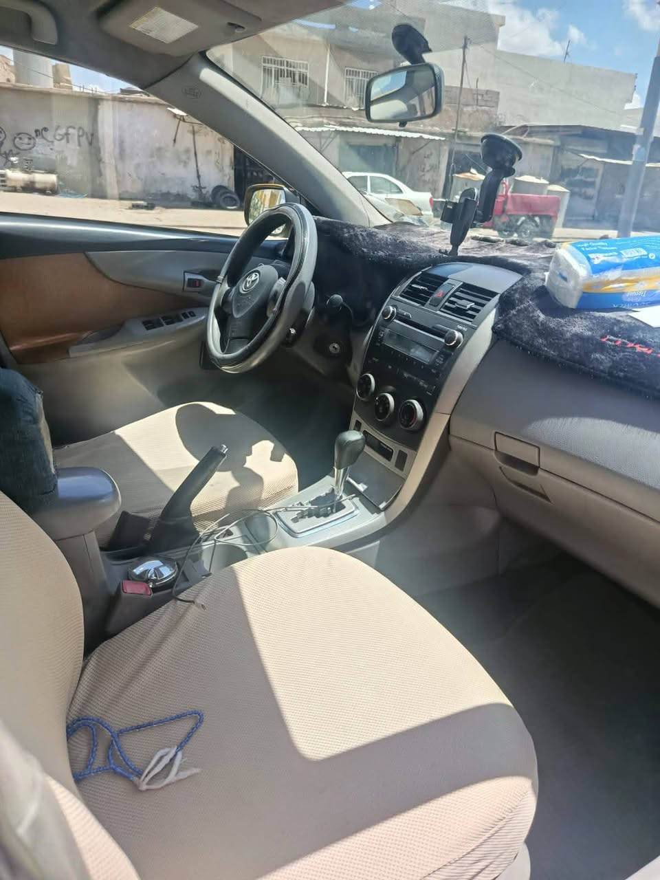 سلام عليكم للبيع موديل٢٠١١شرط تحويل فقط وسيارة مكلوبة مكاني عرؤبة سعر٧٠قفل***********

