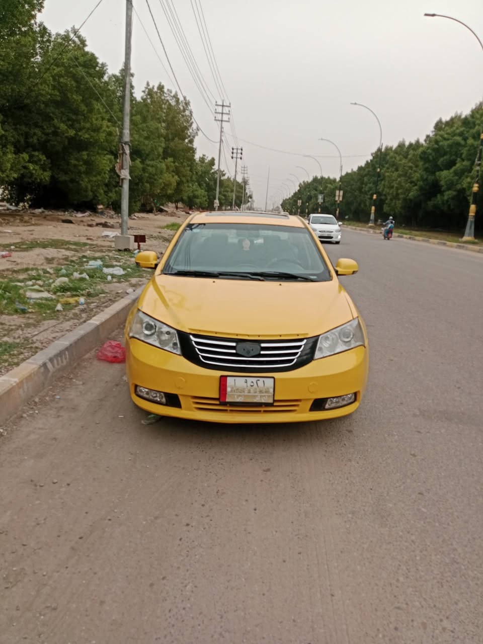 السلام عليكم للبيع ام كراند ec7 موديل 13 رقم ذي قار سنويه لل٢٨ مشروع وطني راعيها بكربلاء محوره كورلا (ادامه كامله /ملكطه الخياسات وصبغ عام بعد بس بوليش ) تبريد شغال
مصفره الهيئه وغرامات المكان كربلاء  
  السعر ٥٠ وبيها مجال بسيط للاستفسار ***********
