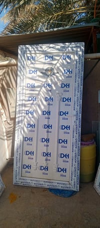 للبيع باب بلاستك +شباك+هوائيه  جديد ما مشدوده  للستفسار الاتصال على ال...