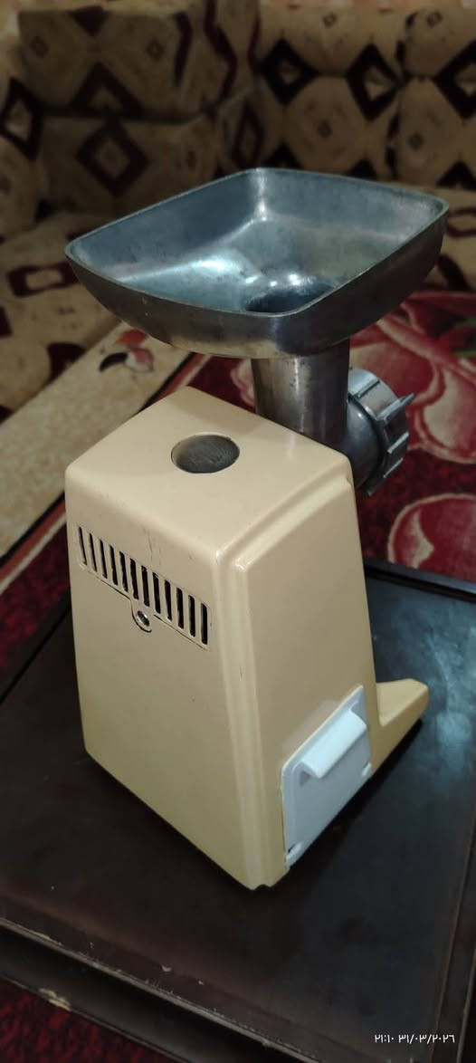 مثرامة لحم سانيو يابانيه نظيفة جدا جدا السعر ٣٠ الف بلاش


**إذا كنت صاحب هذا الإعلان وتريد حذفه لأي سبب، رجاءا أرسل رسالة إلى الدعم الفني**