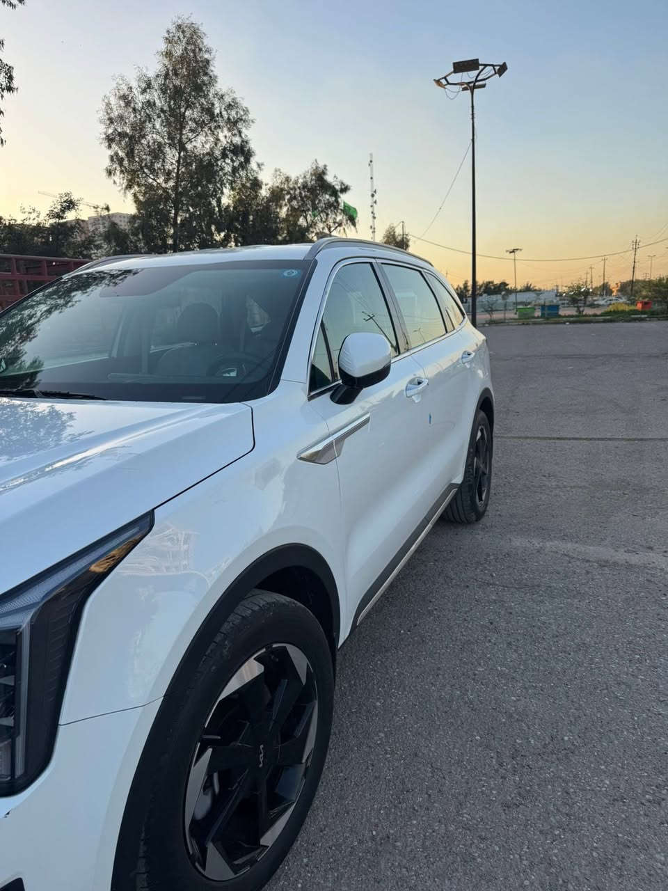 سورنتو2025ماشيه25الف نص فول كفاله عامه
مكاني بغداد السعر268$

***********
