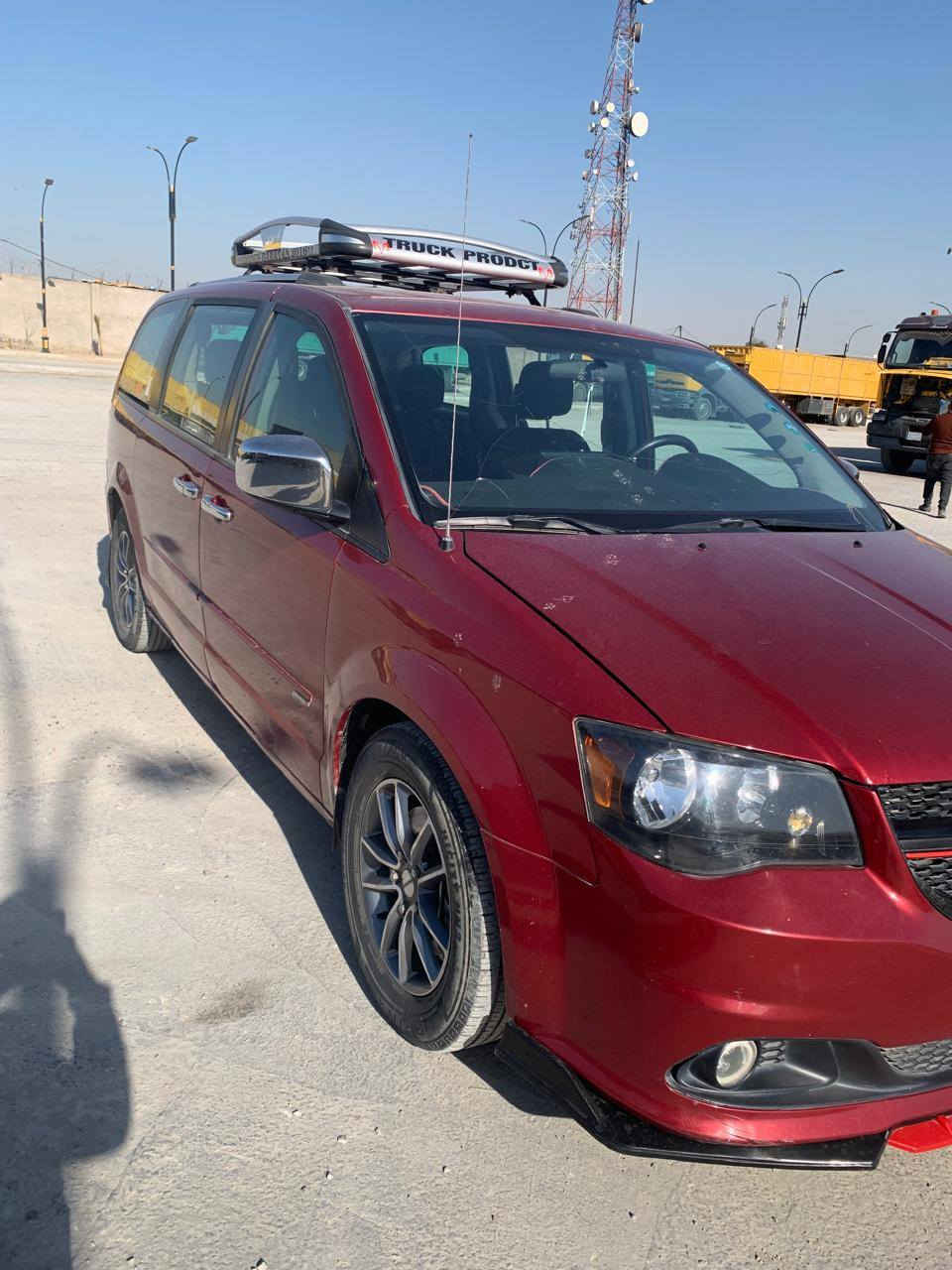 سلام عليكم فول عدا الأبواب عادي مو كهربائي
تبريد 3قطع 
فرس وسطي +شاشات سقف 
شاشه أماميه  
ظرر الجالغ الأمامي صفحه اليمنه 
السياره ماشيه 82
كير مكينه كفاله 
ستعمال شخص رقم اربيل  سياره موديل 2016بسمي تريد تحويل تريد وكاله  سياره خير من الله صدر نص عمر منضومه زنون تبريد ثلج تدفى شغاله وسعر سياره بلاش 150 وبيهه مجال الطيبين ومكاني بغداد ولشراي يخابر ***********
