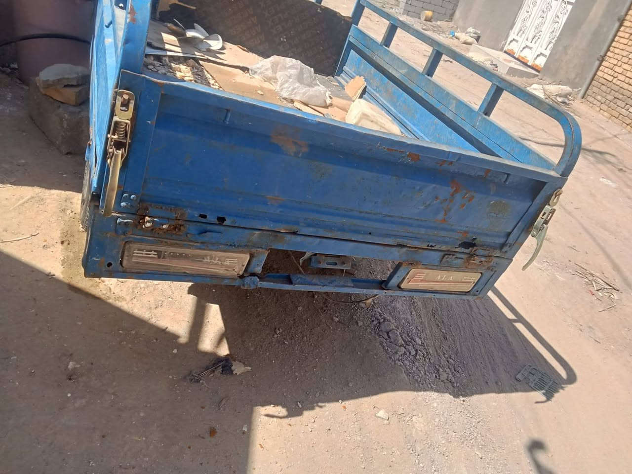 لبيع مديل 10وراق كامله جاهزه نكره سلف كهربائيات كله شغاله كير بوكس جديد مكينه مفتوحه بوشه وبستم فقط مكلف بنشر رقم راعيه ***********مكان..ناصريه سديناويه السعر مليون
