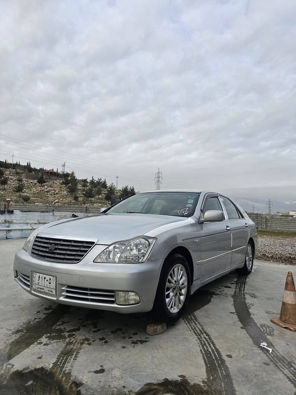 شاهانە مۆدیل ٢٠٠٨ بە مانگ بڕاوە  یە سەیارەکە لۆک لۆکە
١٨٢ لۆک لۆک 
ناو کرێمییە 
سوکانی کارەبای کوشن کارەبا کوشن غەزن 
کامێرا  لایت پێشوو پشتی کریستاڵ ٢٠٠٧ 
٤ تایەو ویلی لۆکی لەژێردایە تەبرد ساردوو گەرم بەشەرت 
گەرمی گیراوە 
بێ تەقەو ڕەقە 
لایت زینۆنە 
سەیارەکە ڕێکو پێکە بەس سایەقێکی دەوێت 
سعری ٤٤ گەڵا معمەلەیە زۆر کەم 
***********
