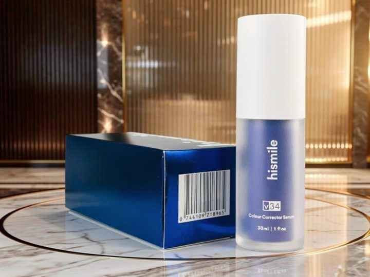 وداعاً للاصفرار من أول فرشة! ابتسامة بيضاء بدون ليزر ولا حساسية مع سيروم Hismile V34 الأصلي

تبحث عن تبييض اسنان سريع قبل مناسبة؟ سيروم تصحيح اللون V34 من هايسمايل هو الحل الأسرع والأكثر طلباً عالمياً. يستخدم تقنية تصحيح اللون البنفسجي (موف) اللي تعادل اللون الأصفر على الأسنان فوراً، يعطيك بياض ملحوظ بدون بيروكسيد قاسي.

المواصفات:
• المنتج: Hismile V34 Colour Corrector Serum – الحجم 30مل (1 fl oz) • التقنية: مصحح لون بنفسجي يعمل على مبدأ عجلة الألوان لإخفاء الاصفرار • النتائج: بياض فوري وإشراقة من أول استخدام، ويحسن النتيجة مع الاستمرار • الأمان: تركيبة خالية من البيروكسيد، آمنة للاستخدام اليومي مع معجون الأسنان، لا تسبب حساسية • الاستخدام: مثالي للمدخنين، محبي القهوة والشاي، وللتصوير والمناسبات • الأصالة: منتج Hismile الأصلي – عبوة مختومة مع علبة بغداد, العراق


**إذا كنت صاحب هذا الإعلان وتريد حذفه لأي سبب، رجاءا أرسل رسالة إلى الدعم الفني**