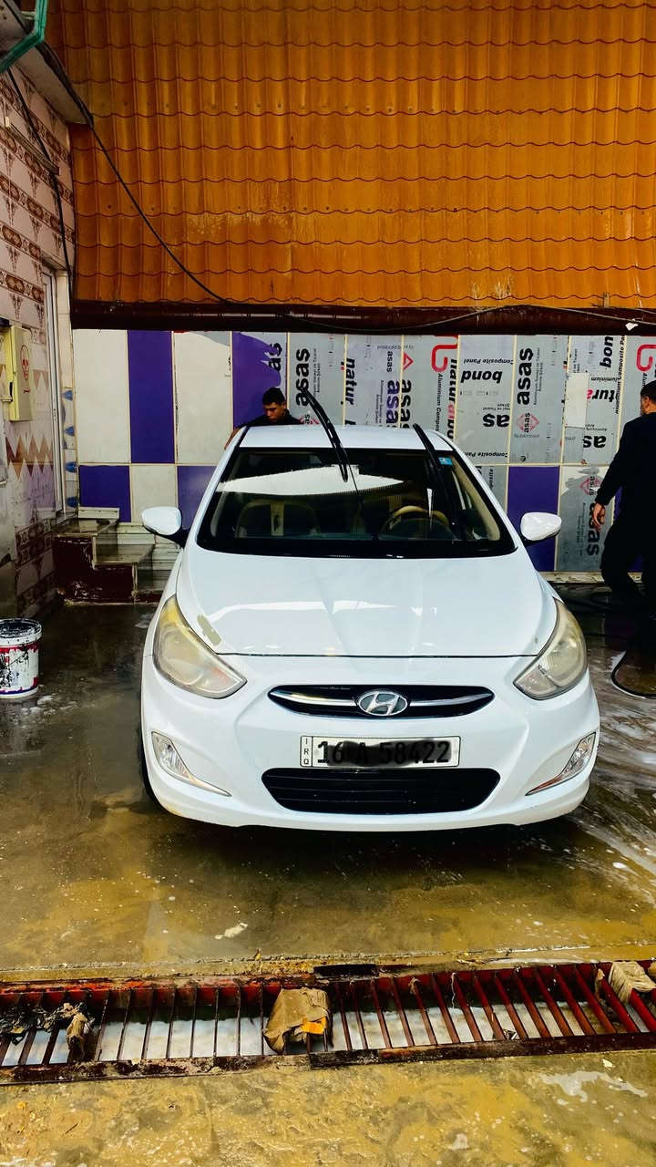 السلام عليكم اكسنت موديل 2016محرك 1400السعر95وبيه مجال العنوان ديوانيه للاستفسار اكثر/***********
