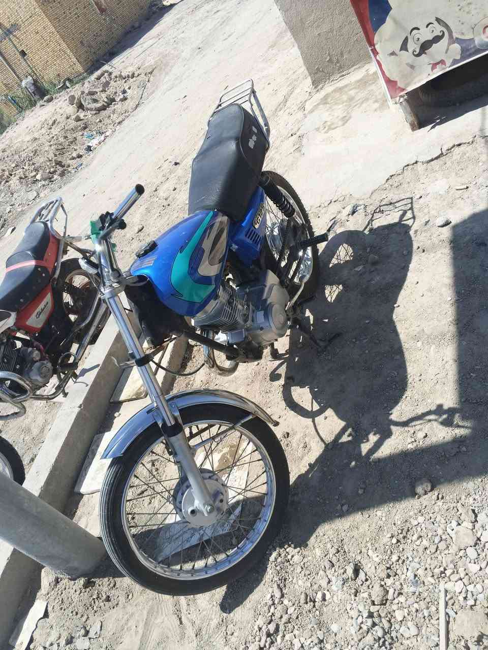 سلام عليكم  دراجه نامه البيع كلك كلك  سعر 375وبيه مجال ***********
