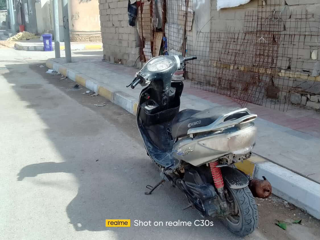 دراجع للبيع مكان ناصريه  مامفتوحه سبب البيعه محتاج افلوس دراجه كامله كهربائيات شغاله سعر 300
متواجد فقط وتساب واتصال ***********
