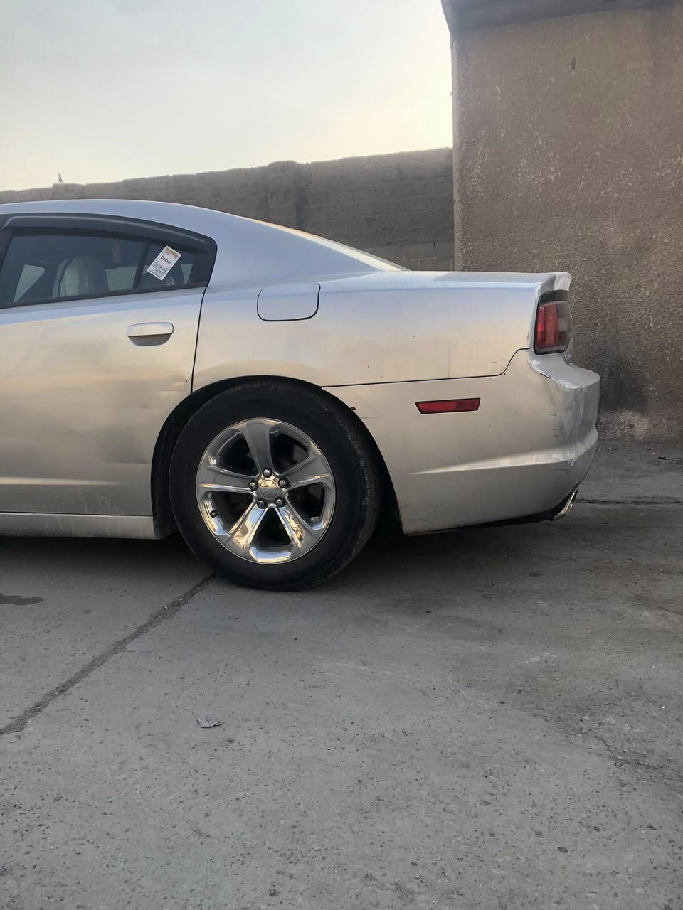 سلام عليكم جارجر ( 2014 ) طك كارتون كله جديد وشغال من محرك وكير وكسل كله بجيس جاهزه لخير زنون كل نقص مابيها اتصل على صاحب السيارة ( ***********)
