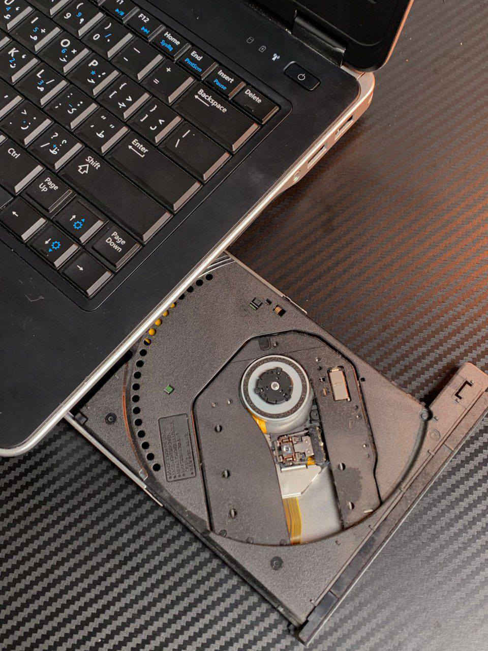 🔥 Dell Latitude 6440 🔥
لابتوب عملي يعتمد عليه بالشغل + ترفيه خفيف
المواصفات:
معالج ممتاز : Core i7 4800M 
كرت شاشة خارجي : AMD Radeon HD 8600M 2GB 
كرت شاشة داخلي : Intel HD GRAPHICS 4GB 
رام : 8GB RAM 
تخزين سريع : SSD 256GB 
شاشة : Screen 14.1 inch 
بطارية جديدة 🔋

الاستخدام:
✔️ أوفيس + برمجة
✔️ تصميم 
✔️ ألعاب مثل GTA V وغيرها

💰 السعر: 239 ألف دينار فقط
📞 واتساب: ***********
✅ ضمان 10 أيام من أي خلل مع استبدال
🔋 ضمان بطارية ساعتين فما فوق
🚚 توصيل لجميع محافظات العراق
🎁 ملحقات كاملة: (شاحن + ماوس + ماوس باد + حقيبة)
