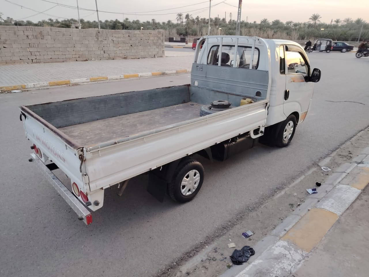 كيه موديل 2015 كير اوتماتيك
رقم قادسيه مشروع وطني تحويل بكل المحافظات بأسمنه

كير مكينه حداديه تخم تاير كفاله كفاله كفاله🔥🔥🔥

رقم شاصي واضح كوضوح الشمس😅

مكينه 2700 وكير مسكر اوتماتيك ويده ايد مال مسكر 

شاشه دشبول مسكر 

تحكم ستيرن شاشه تاب مضخم صوت 

تبريد ثلج وتدفئه 

السياره على وضع الشركه وحته لبيبان ما مفتوحه 

السعر 100 وبيها مجال قليل 

وشرط السياره احلى من صور بهواي تجي تشوفها ماعجبتك تاخذ مصاريفك 

العنوان واسط قضاء الحي 

‭٠٧٨٧ ٤٣٣ ٥٠٣٣
