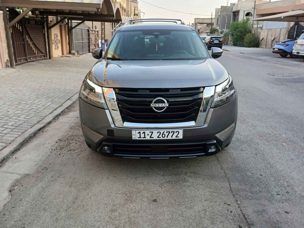 نيسان بافندر ٢٠٢٢ وارد امريكي ماشيه ٣٨ ميل فول مواصفات من عده الفتحة بيها ٣ قطع صبغ بدون ايرباك السياره مابيها اي نقص  باسمي رايدها ب٢٢٠ مكاني السيديه

***********
