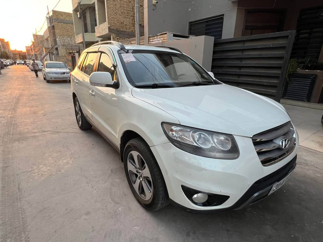 السعر(١١٨ وبيه مجال)🔥
السلام عليكم 
سنتافي ٢٠١٢ خليجي شركة عامة 
رقم ديالى انكليزي بأسمي تحويل مباشر 
مشروع وطني سنوية لغاية٢٠٣١ 
بيه صبغ صفحه اثر طخه بدون ضربة بدون دواخل وبدون فتح وسونار بالمنشور ماشية ١٩٥ حقيقي جرس بال١٢٠
محرك ستة سلندر(٣٥٠٠) فور ويل سبعة راكب ثلاث قطع تبريد خمس ويل كب مري شفط اشارة بالمري 
محرك ما مفتوح بدون تنقيص وبدون تبخير كير ما مفتوح سيارة جديدة بدون اي نقص تخم تاير جديد وصدر وحدادية جديدة سيارة احلى من الصور 
السعر:١١٨ وبيه مجال
مكان كوت هورة 
***********
