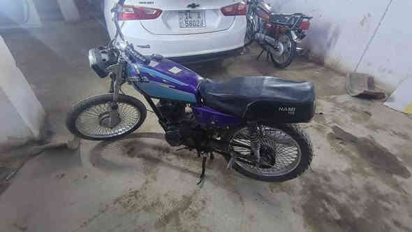 السلام عليكم نامه للبيع او مراوس دراجه مكينته نضيفه توه مجفته ضفيرته جديد تاير امامي وجوابه جدد رايده ب 300وبيها مجال مستعجل على بيعته مكاني شطره *********** دراجه كلك ادوات اقره المنشور وادخل خاص
