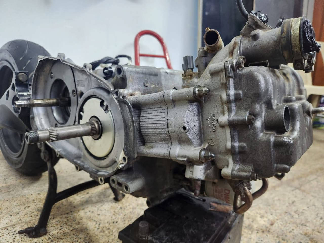 مكينه 2011كفاله ماشيه 42 الف السعر جوا السوك بغداد الجديده ***********
