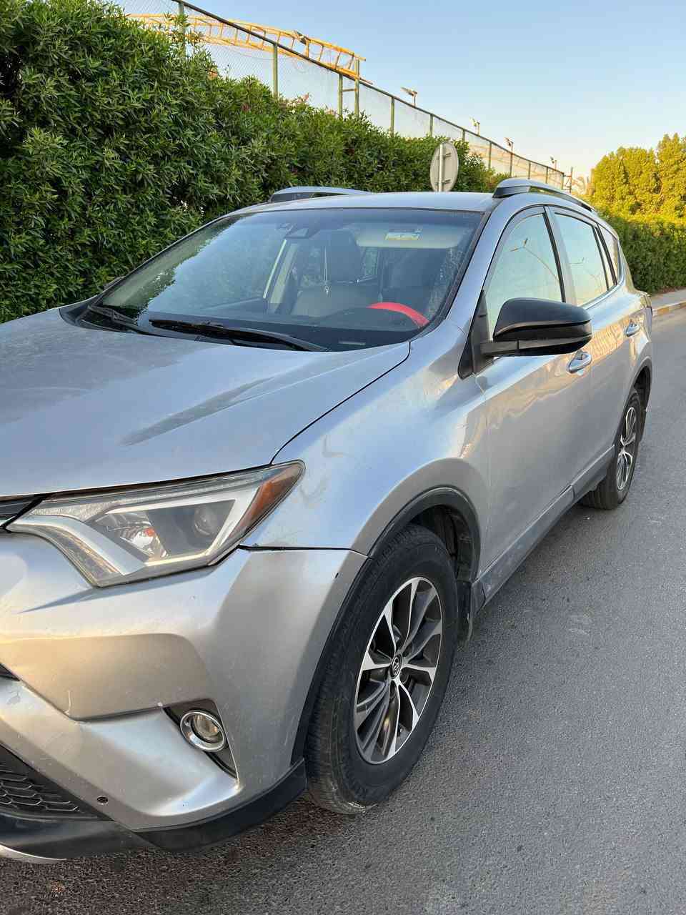 سلام عليكم
راف4 2018 وارد امريكي 
مواصفات:
تبريد وتدفئه ثلج
مكينه وكير بضمانتي
ثلاث اوضاع قياده 
Eco.normal.sport
محرك 2500
مثبت سرعه
مانع انزلاق
دفع رباعي
كامره خلفيه 
ويل كب
رادار امامي
كامره خلفيه 
تحكمات ستيرن
السعر 175 
رقمي ***********
