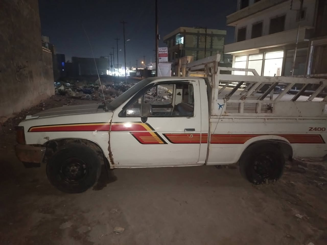 البيع بيكم نيسان مديل 91السيار جديد وجهاز محرك  جديد رقم واسط يسكن العزيزيه مابيه لي نقص السعر 25ورق وبيه مجال مستعجل عل بيعته تحويل ثاني يوم ***********
