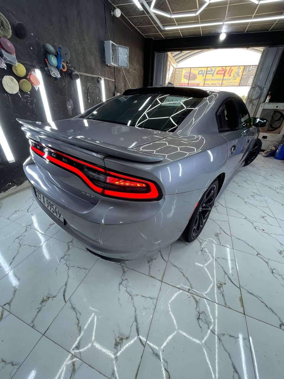 سلام عليكم  جارجر موديل 17معلايه 20 بيه 4 قطع ابيع حزام مراوس او بيع
سياره كارتون مكينه وكير وحدايده برقي ما مفتوح بيهن طخم تاير تبريد ثلج فول عده الفتحه محدثه سياره ومصروف عليه مسويله عازل حراره بل كامل لايت زرع عدسات سياره انسه حجز البيئه موجود ما مفتوح  مراوس او بيع *********** سعر 145 ناصريه @
