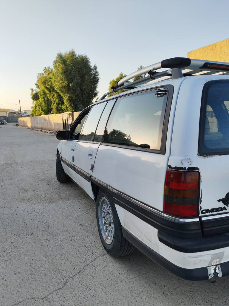 سلام عليكم
للبيع أوبل اوميكا ستيشن موديل 1994كير عادي شرط تحويل و الغرامة كركوك حسابات
للأستفسار اتصال على(***********) كركوك, العراق
