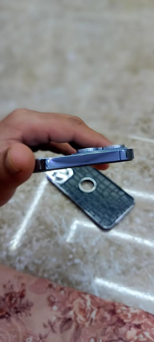 سلام عليكم ايفون 13 Pro Max
    لون الجهاز سمائي ال مميز …

  الجهاز مبدل شاشه اصليه تفصيخ فول اصليه بدون قطره حماوه + بطاريه اصليه 
 تقره نسبه ماتصرف ابد بشرط تفحص كدامك 

 ذاكره الجهاز ٢٥٦ امريكي LL/A

فيس ايدي شغال +شاصي الجهاز مكفول من الشخط حيل نضيف 
سعر الجهاز ٥٢٠ وبي مجال راسني وتدلل ***********
