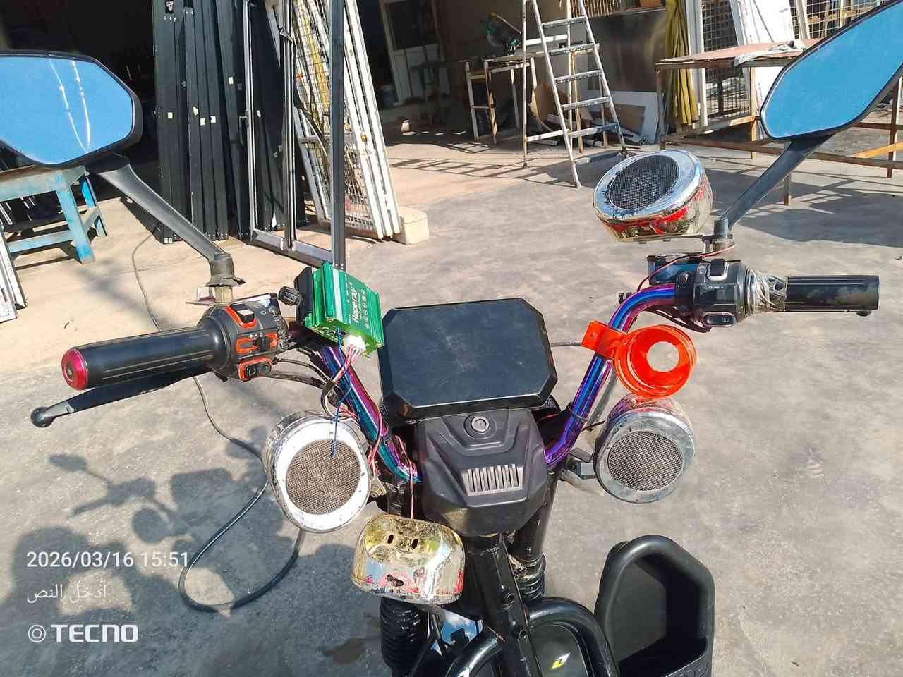 السلام عليكم دراجه جبلي ام ار موديل 2025دراجه حلوه ونضيفه بطاريات 6ثنين بيهم نفخه للبيع 600بيهه مجال للشراي الرقم الهاتف ***********
