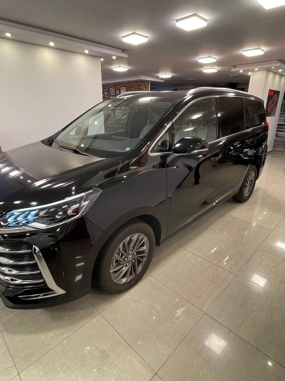 ✨ MG50 الجديدة… لما الفخامة تقابل الراحة ✨

لو بتدور على عربية عائلية بمستوى مختلف من الرفاهية، يبقى MG50 هي اختيارك المثالي.

🚘 تصميم راقٍ يخطف الأنظار
👨‍👩‍👧‍👦 7 مقاعد مريحة تناسب العائلة بالكامل
📱 شاشة ذكية تدعم أحدث التقنيات
🛡️ أنظمة أمان متطورة لحمايتك في كل رحلة
❄️ تكييف قوي ومساحات داخلية واسعة

استمتع بكل رحلة بأعلى درجات الراحة والأمان والأناقة مع MG50.

📞 للحجز والاستفسار:
Habiba Farag
01096751797
01227795053

#MG50 #MG_Egypt #سيارات_عائلية #عروض_السيارات #Hab


**إذا كنت صاحب هذا الإعلان وتريد حذفه لأي سبب، رجاءا أرسل رسالة إلى الدعم الفني**