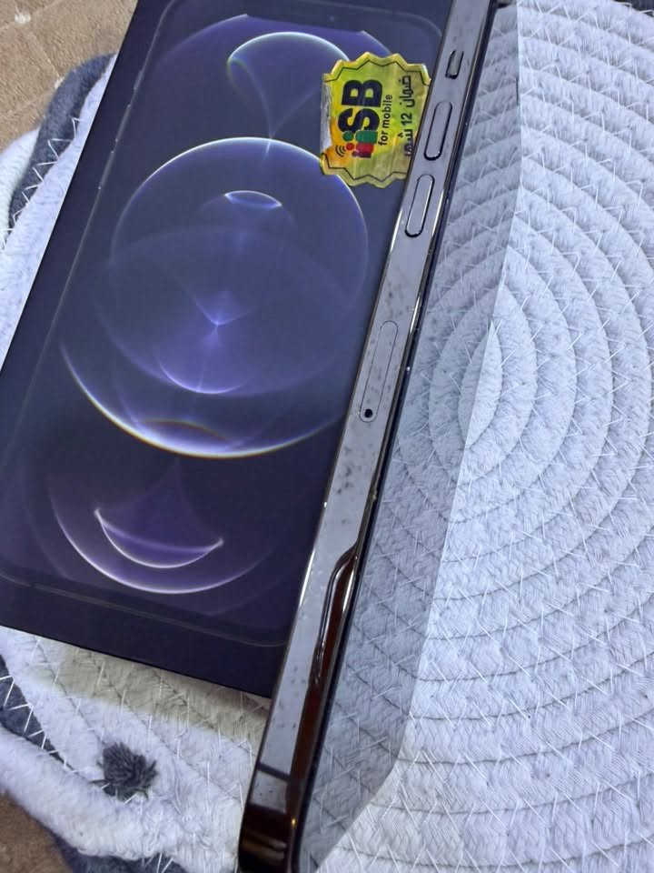 ايفون 12 برو ماكس اسود ذاكره 256 شرق اوسط تك سيمكارت + شريحه الكترونيه 9 سيمكرتات الجهاز نضافته 100‎%‎ شرط الشاصي مرايا الكارتون ماله موجود و اللزكه  وكلشي ميعوزه بنضافه الشركه انطيك بي ضمان 10 ايام موجوده سعره 600 مجال بسيط رقمي *********** مكاني موصل
