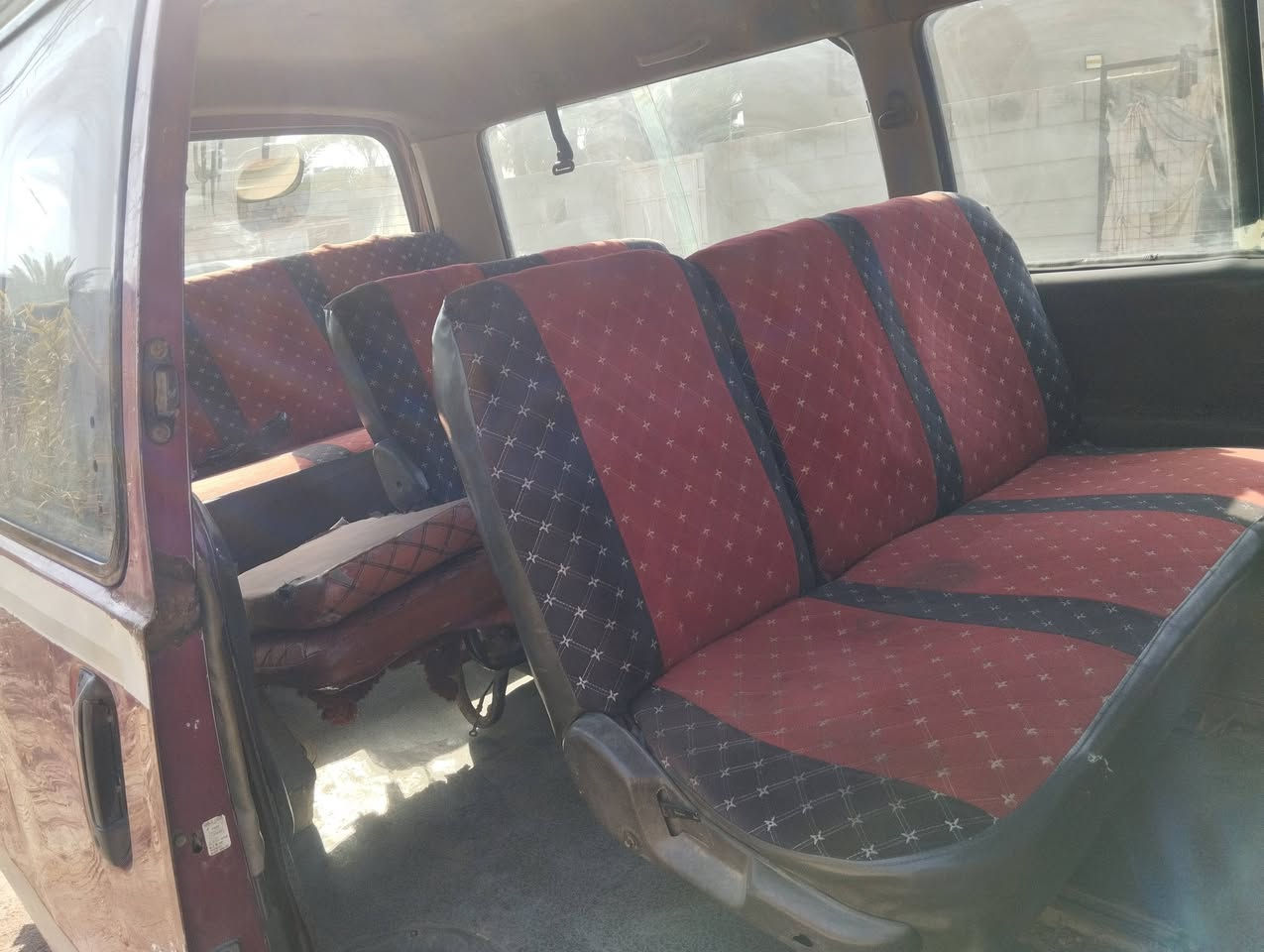 كيا بريجو للبيع كير اكسن مكينه حداديه  ونص ونص موديل 96السياره بلاديه عوزه بس صبغ حجل راعيه يريد مداور ***********
