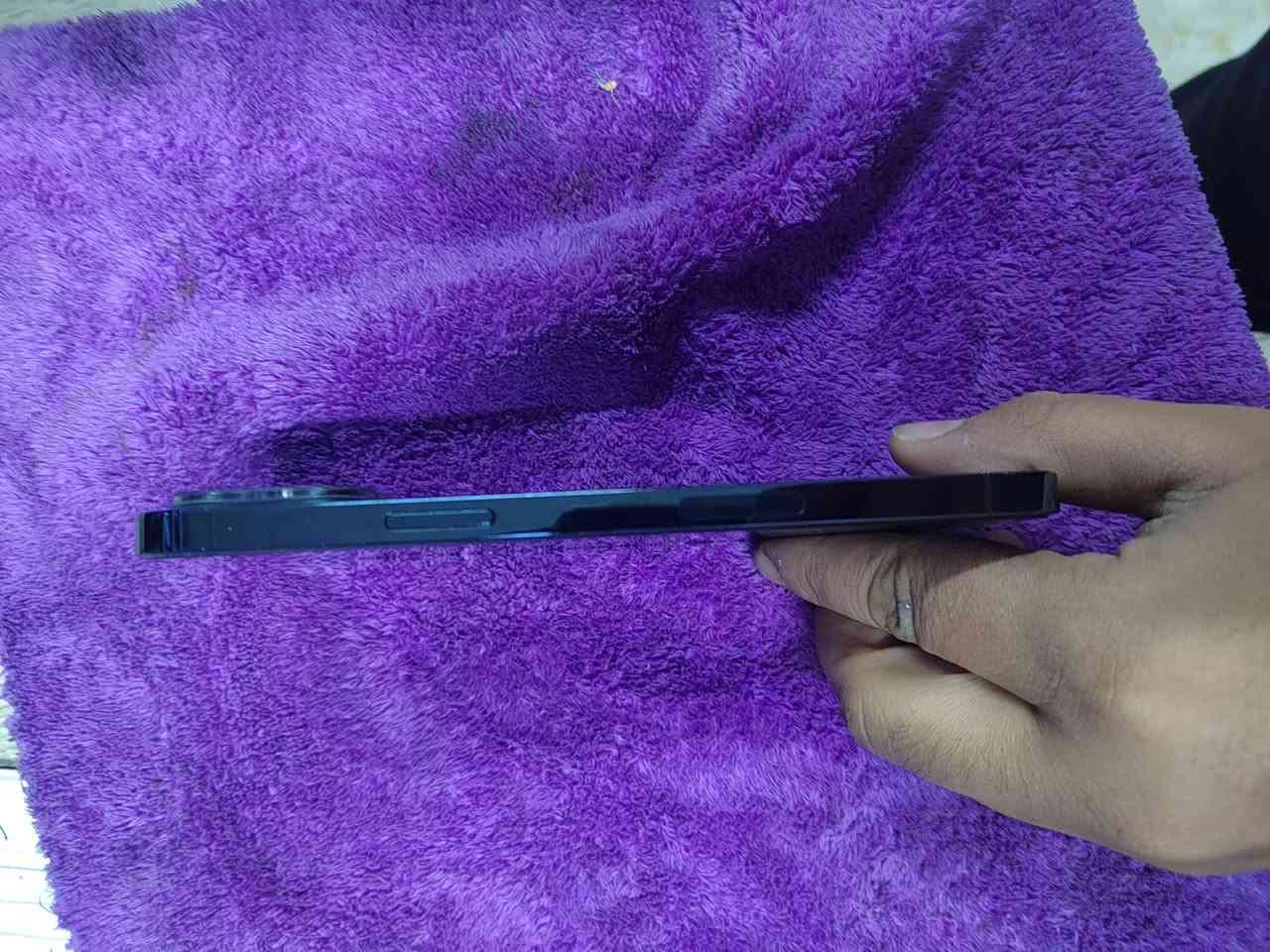 ١٢ برو ماكس مامفتوح بلادي ذاكرة ١٢٨ بطاريه٧٨ مراوس اوًبيع ٤٥٠ بيه مجال مكاني بغداد الدوره رقم هاتف *********** بيه بس ضهر فطر
