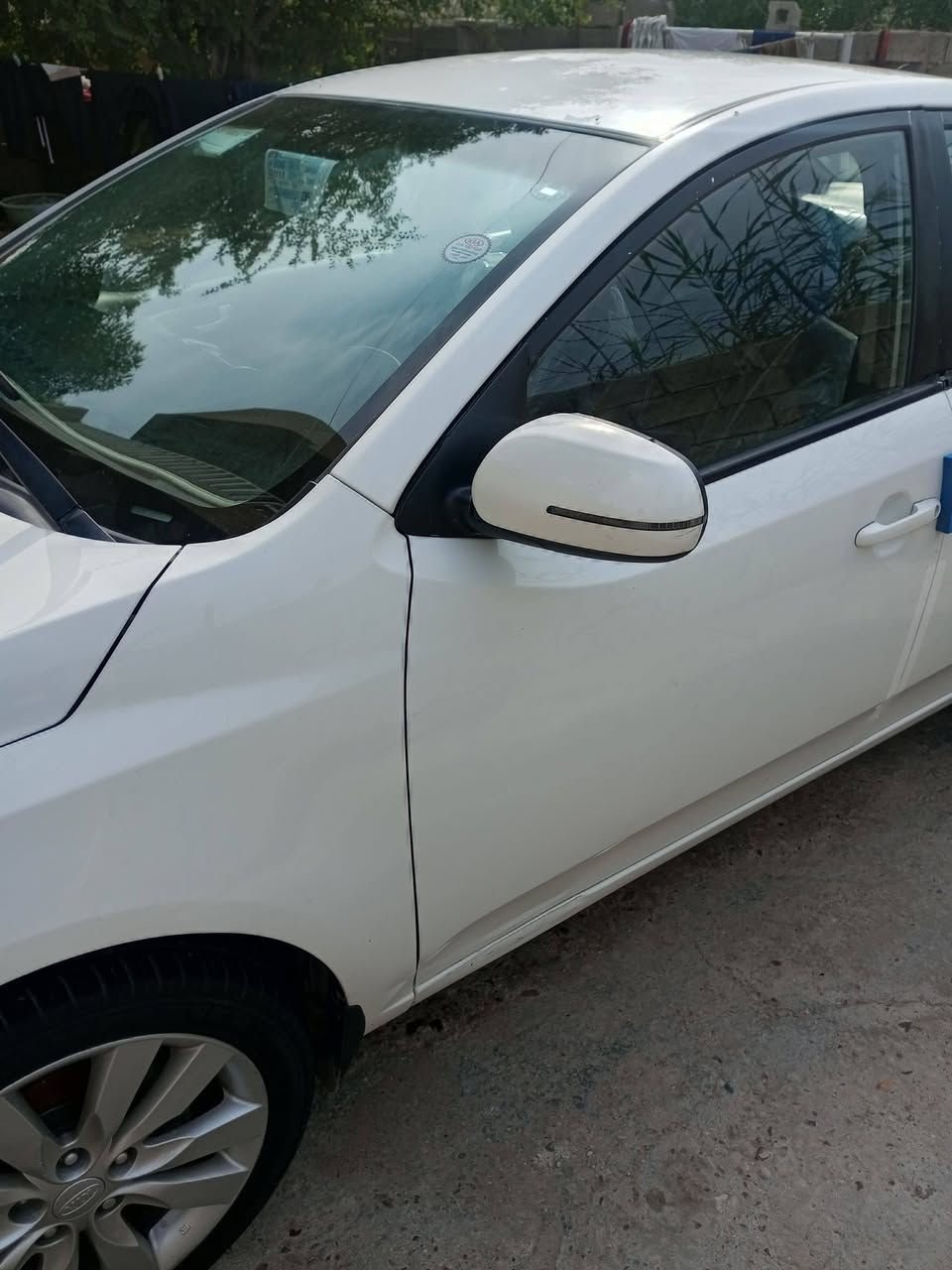 سلام عليكم اخوان عدي سيراتو 2012سيارة خليجي حادثهه موضح بل سونر بل بنيد فقط ***********
