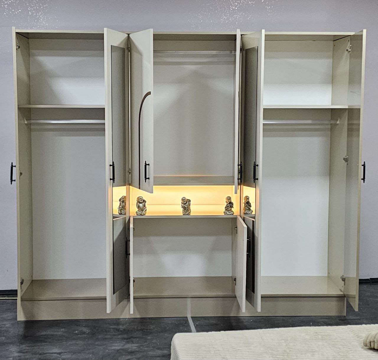 موديل اندريا – 6 قطع مميزة

المحتويات:
- كنتور بقياس 220 سم
- عدد 2 كومدي
- ميز تواليت أنيق
- سرير عادي بقياس 180×200 سم

السعر: فقط 600,000 دينار

التوصيل:
- بغداد: توصيل مجاني
- أطراف بغداد: 20 ألف 
- المحافظات: 75 ألف 

تصميم أنيق – جودة عالية – سعر مناسب Erenler, Sakarya


**إذا كنت صاحب هذا الإعلان وتريد حذفه لأي سبب، رجاءا أرسل رسالة إلى الدعم الفني**