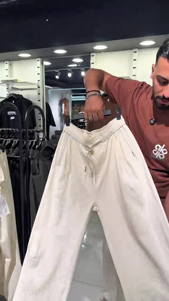 سعر  البجايم (15،000) القياسات:- (M/L/XL/2XL/3XL/4XL) ‎المجمع مفتوح 24 ساعه طيلة ايام الاسبوع  يوجد توصيل 5 لجيمع محافظات العراق  الفرع الاول-📍بغداد-زيونة-شارع الربيعي-مقابيل خطار  سنتر عمارة تاج سنتر داخل السرداب.                                                   هاتف :-*********** الفرع الثاني-📍بغداد-المنصور-تقاطع الرواد-مقابل مطعم العريش-عمارة مناحل حيدر الملا-داخل السرداب. ‏‎هاتف:-*********** الفرع الثالث-📍الموصل-حي الزهور-قرب كولدن مول ‏‎هاتف:-***********

