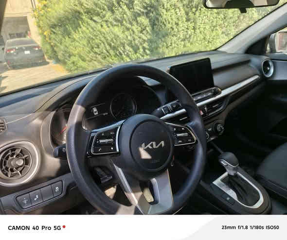 كيا فورتي موديل 2024 باب ثاني جديد كلش ماشية 3700 ميل يعني زيرو حادثها بس بنيد مبدل مرقم بابل موميز السعر 170 $ رقم الموبايل ***********
