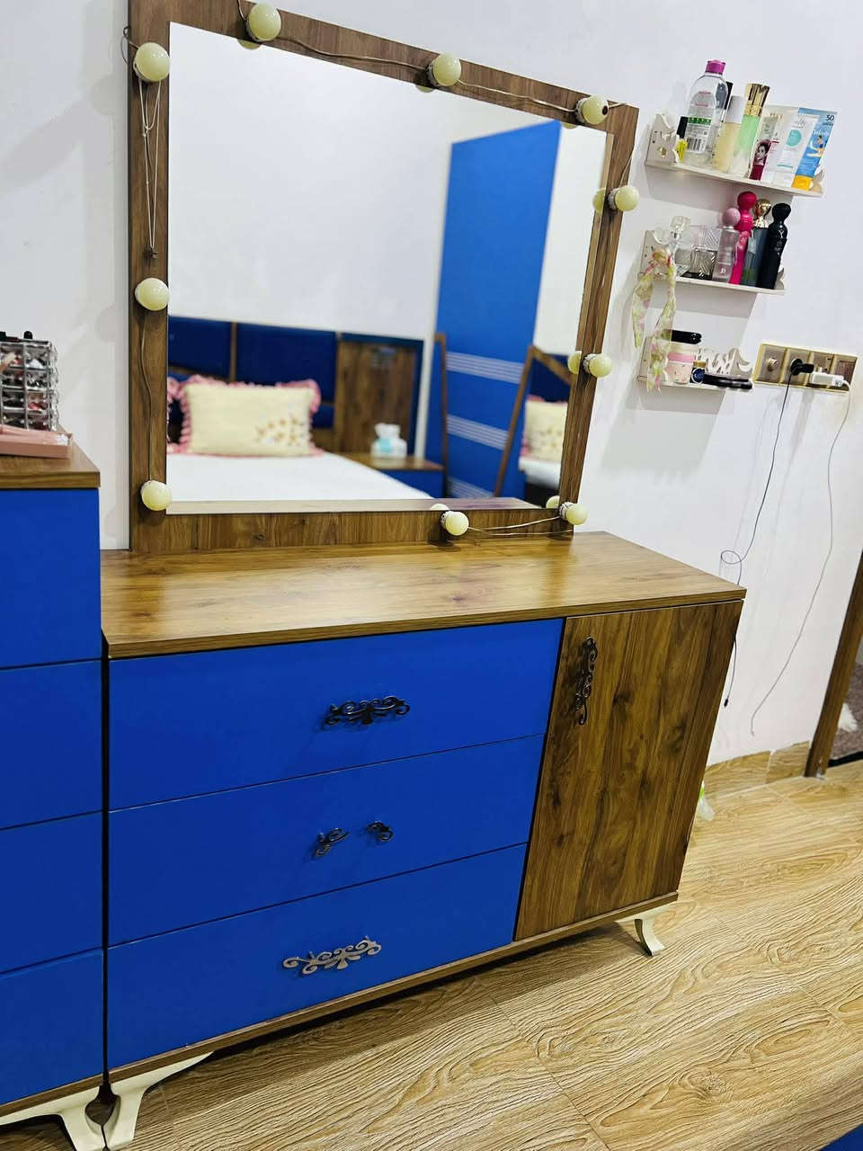 ✅غرفه نوم تركي نظيفه ب350الف
✅وتخت ب100الف
عنوان موصل حي التعليم


**إذا كنت صاحب هذا الإعلان وتريد حذفه لأي سبب، رجاءا أرسل رسالة إلى الدعم الفني**