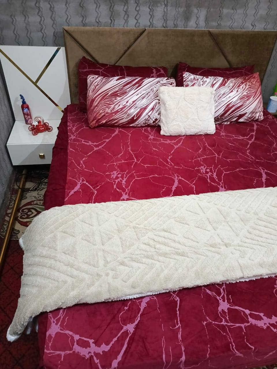 غرفه للبيع التفاصيل الاتصال على الرقم***********
