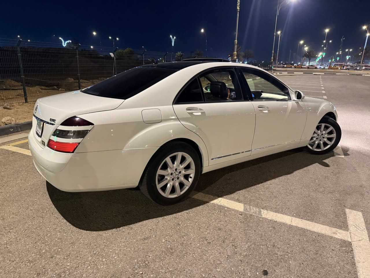 السلام عليكم للبيع مارسدس اس كلاس وارد يابان سيارة بالكارتون كفالة عامة صبغ وفتح وكص حاجز استمارة تسجيل تروح اسجل موديل 2009 السعر قفل قفل 95 للتواصل ***********
