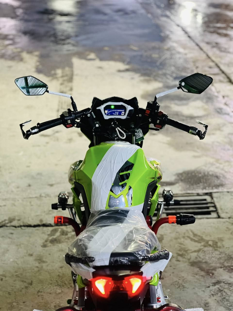 يالله
السلام عليكم للبيع هاوجي DF موديل 23 موطور بعده جديد 

محرك وكير مكفولات السعر 23وبي مجال كلش بسيط مكاني رمادي شارع 40قرب جامع الواثق للستفسار 

***********
