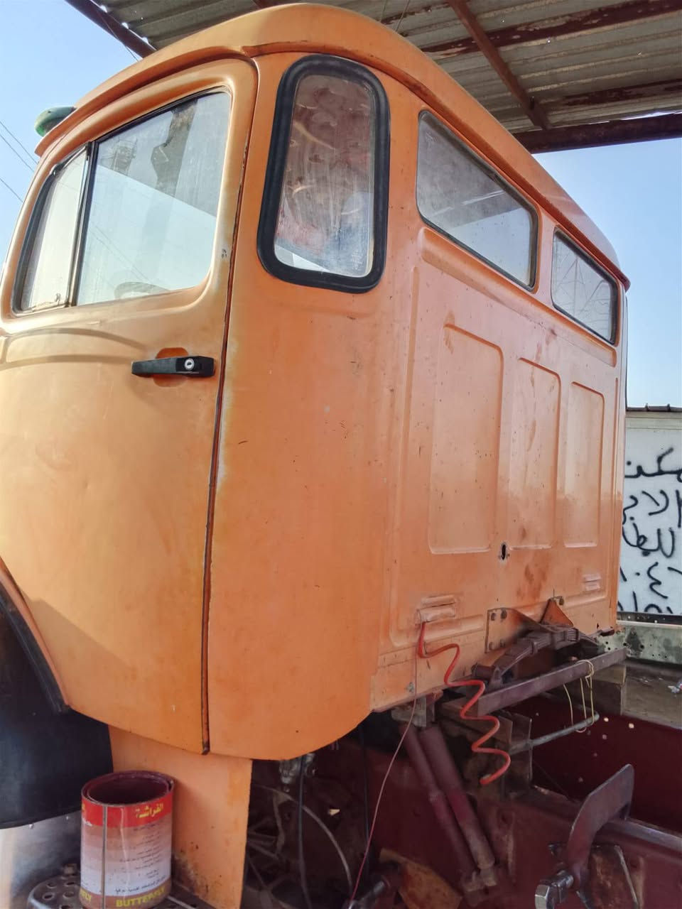 تك مايلر ومطولة موديل 1982 سيارة ع وضع الشركه الاستفسار ع هاذة رقم *********** الاتصال
