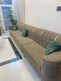 تخم  للبيع استعمال قليل ١٣ متر للاستفسار07810546564