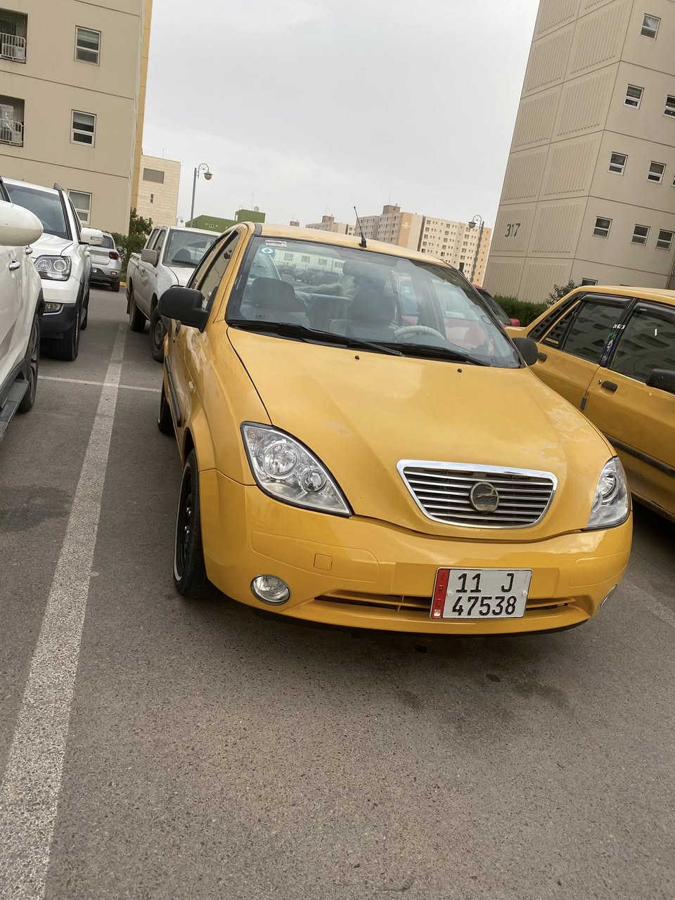 السلام عليكم للبيع سيارة طيبة موديل 2015 مكفولة سيارة جاهزة من كلشي محرك وكير خير من الله 
السيارة بسمي تحويل ثاني يوم رقم انكليزي 
السعر ٤٢ وبيهة مجال 
العنوان بغداد مجمع بسماية السكني.          رقم الهاتف 
***********
