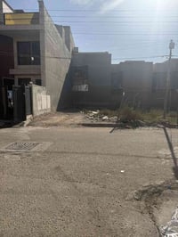 قطعه ارض للبيع المساحه ١٥٠م  الواجهه٧.٥٠  نزال ٢٠  حي العدل قرب جامع ا...