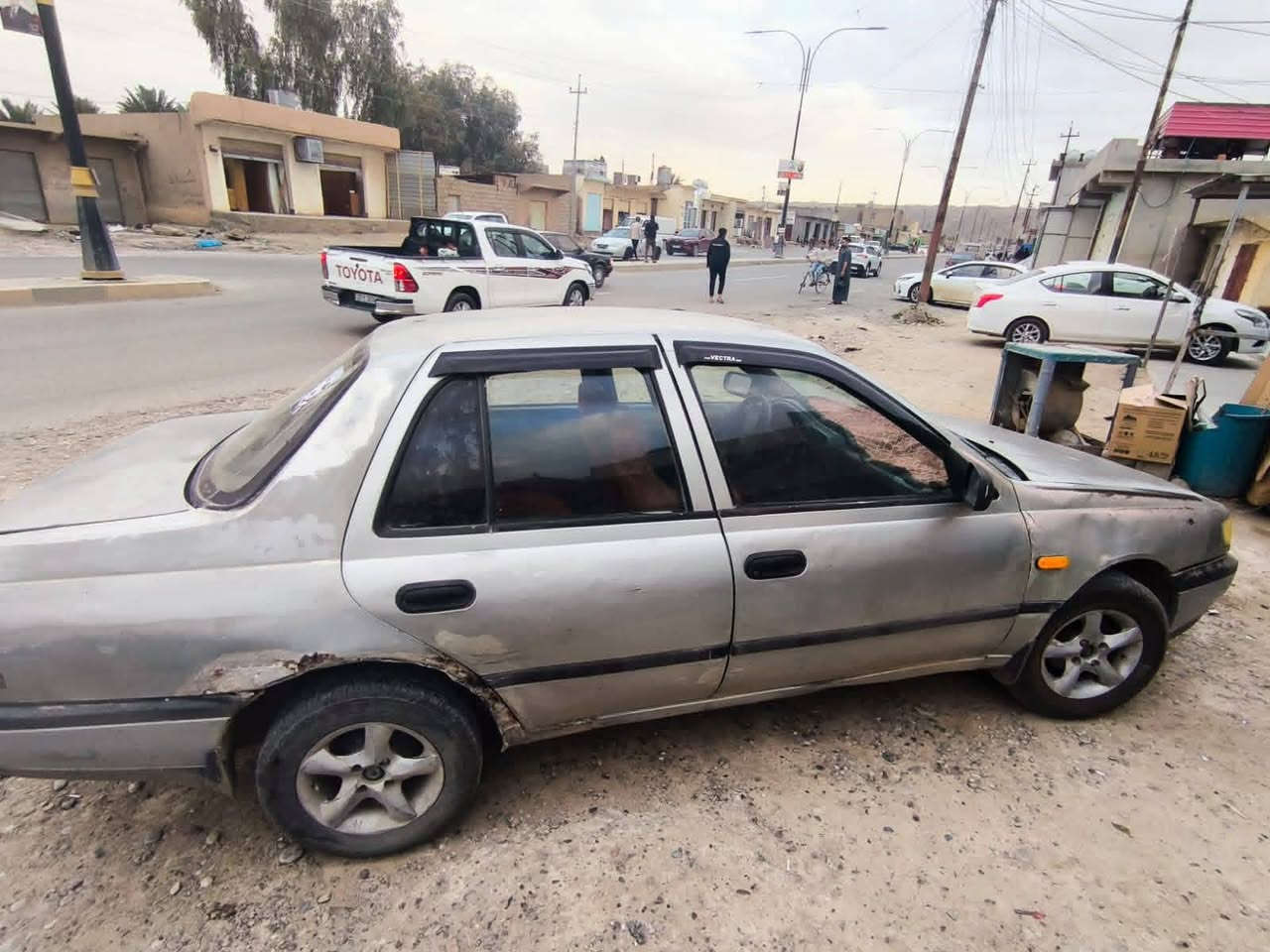 السلام عليكم...مكلف بل نشر سياره للبيع كير محرك شرط مسجله بس راعيه ما اندلو  مكفوله دوله وعشاير طخم تايرات جدد كهربائيات كلها شغاله.. السعر 17 وبيها مجال الاتصال ***********
