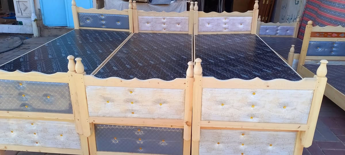 وجبه جديده من الجرابي
ورشة الفرشاة الذهبية لصبغ الموبيليا بأنواعها
بأدارة ..عمر جلود
خشب روسي 💪💪
بلايود اسود 👍👍👍
الأنبار - هيت -الزهور الأولى قرب متنزة الزهور
هاتف ***********
واتساب
