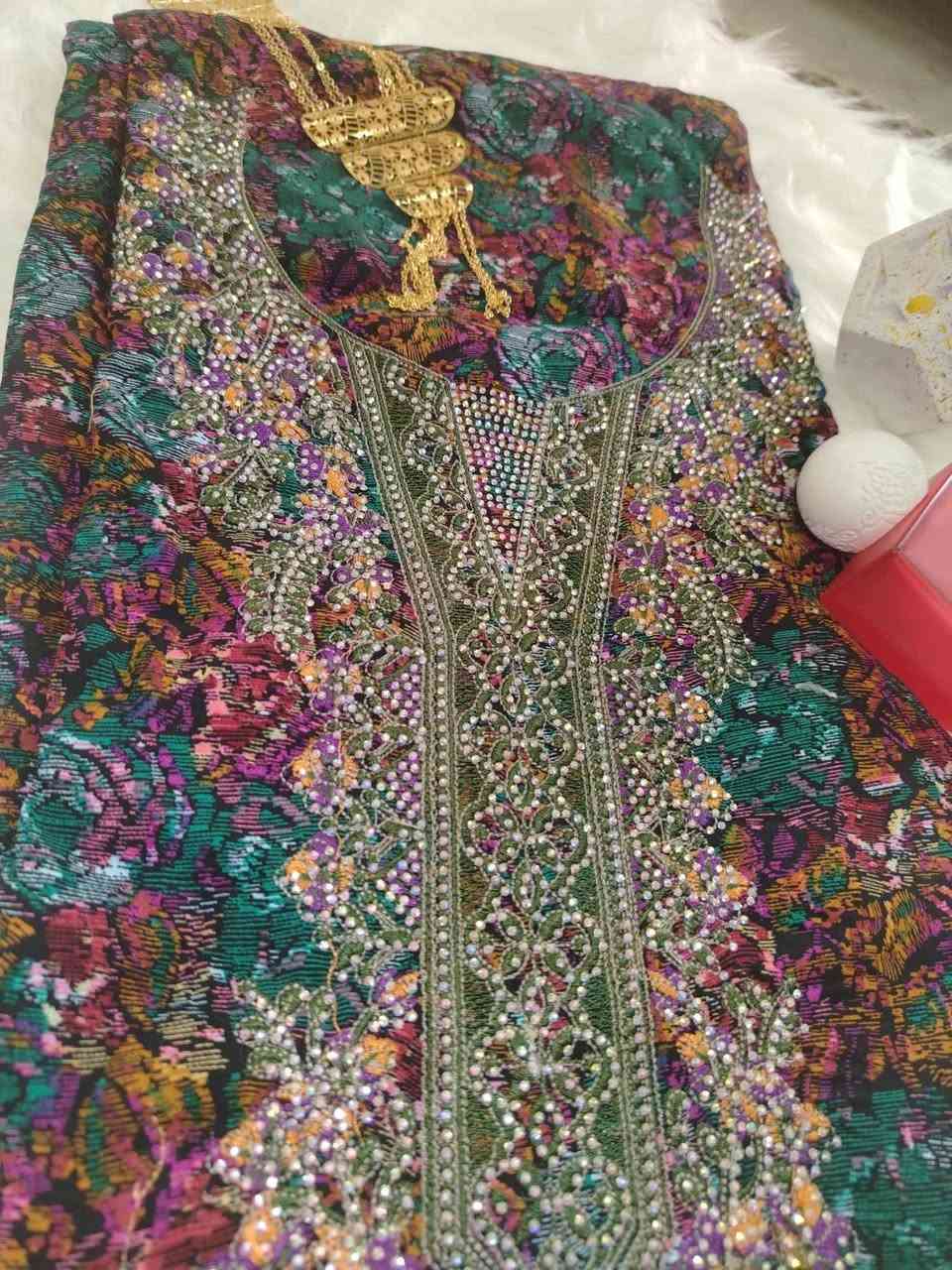 بنات وصلت مخاوير قطع محدوده بالعافيه الي تلحك عليهن.  يجي كامل مخيط. اي موديل يعجبكم دزي خاص وبعيوني


**إذا كنت صاحب هذا الإعلان وتريد حذفه لأي سبب، رجاءا أرسل رسالة إلى الدعم الفني**