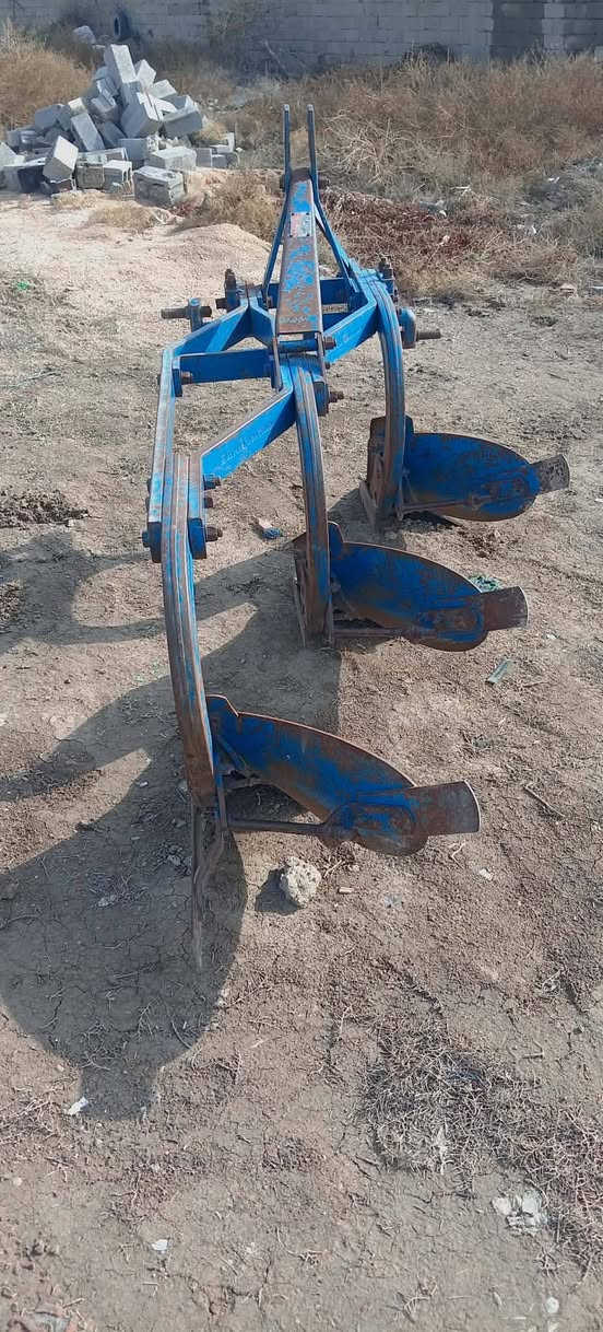 فدان تركي البير حجم11 موديل 13 عنوان بغداد على طريق الدولي السريع***********//***********
