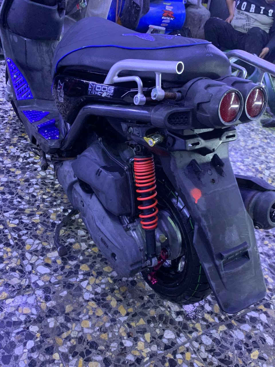 سكنس جبلي للبيع ، دراجه رمبه استعمال 4 اشهر نضيفه كفاله عامة كفر و مكينه  سعر 1250 ، و بيهة مجال شي بسيط
مكاني بغداد 
للاستفسار : *********** 🏍
