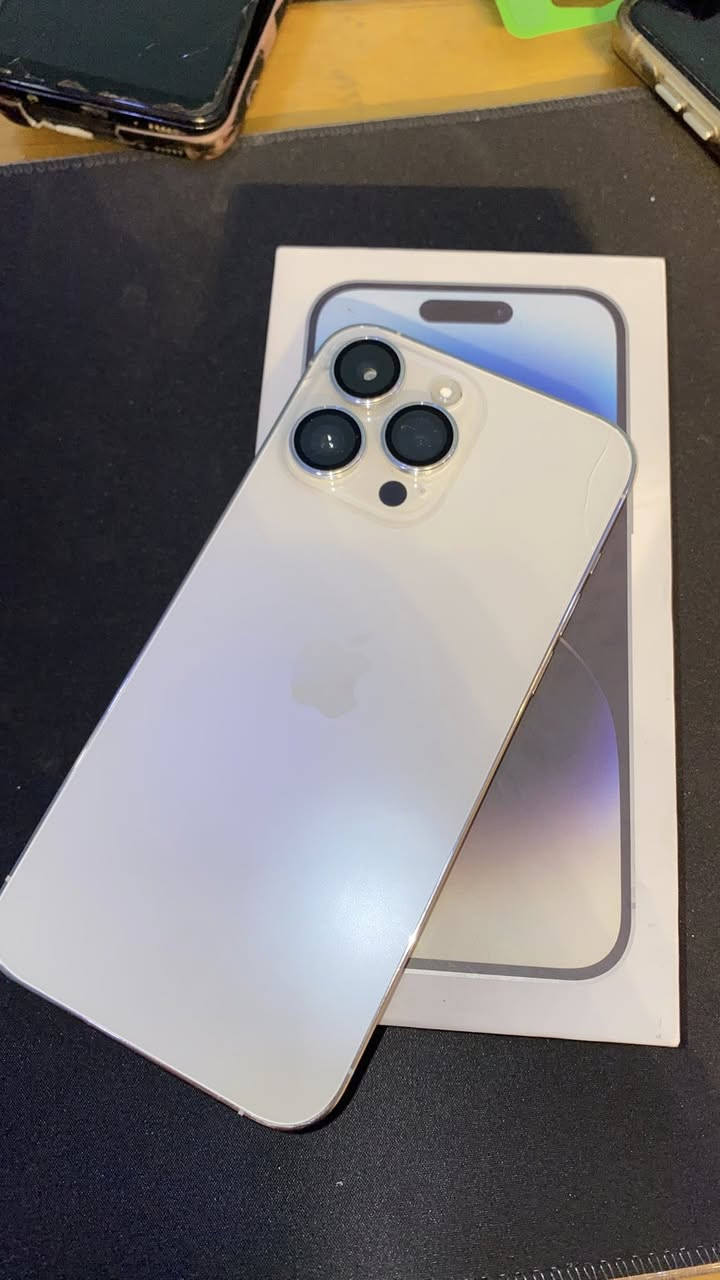 ايفون 14 برو ماكس ذاكرة 256 بطارية 98 وتر ممفتوح شرط كفالة نضافه 100‎%‎ دبل شريحه السعر 800 وبيه مجال


**إذا كنت صاحب هذا الإعلان وتريد حذفه لأي سبب، رجاءا أرسل رسالة إلى الدعم الفني**