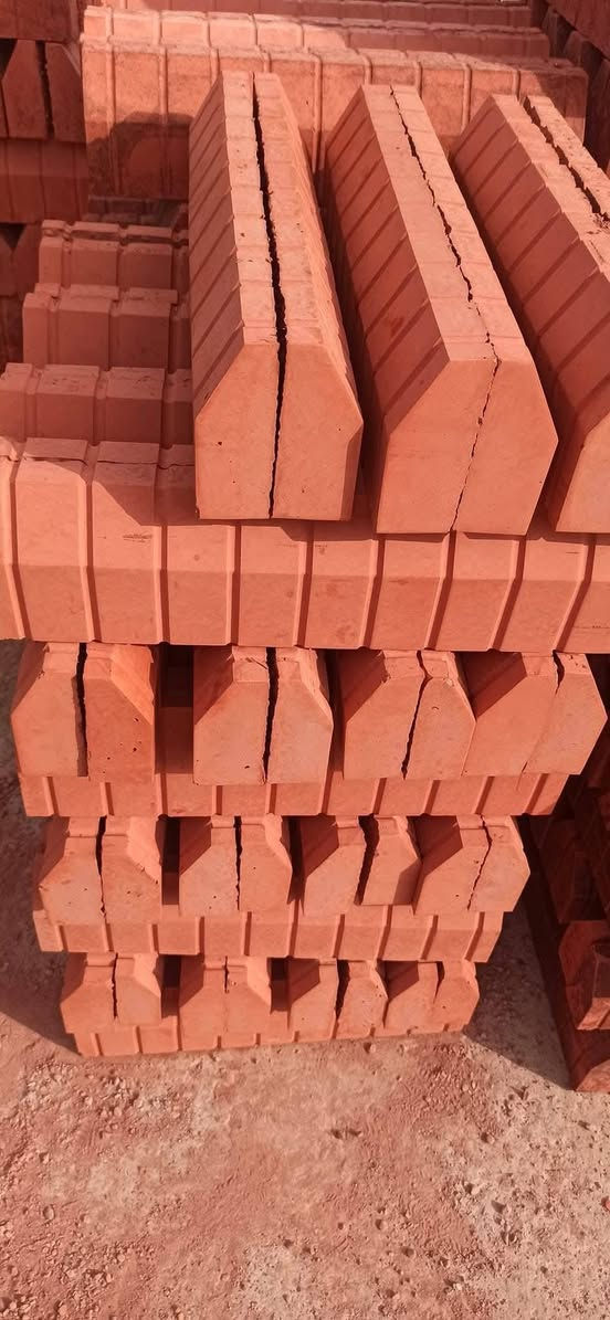 بدايت الموسم خلي حديقتك اجمل شي في بيتك يتوفر جميع لاينات الحدائق والارظيات اهلا وسهلا بل جميع العنوان العلم مقابيل شعبه الزراعه للاستفسار اكثر اتصل  ع رقم  ***********
