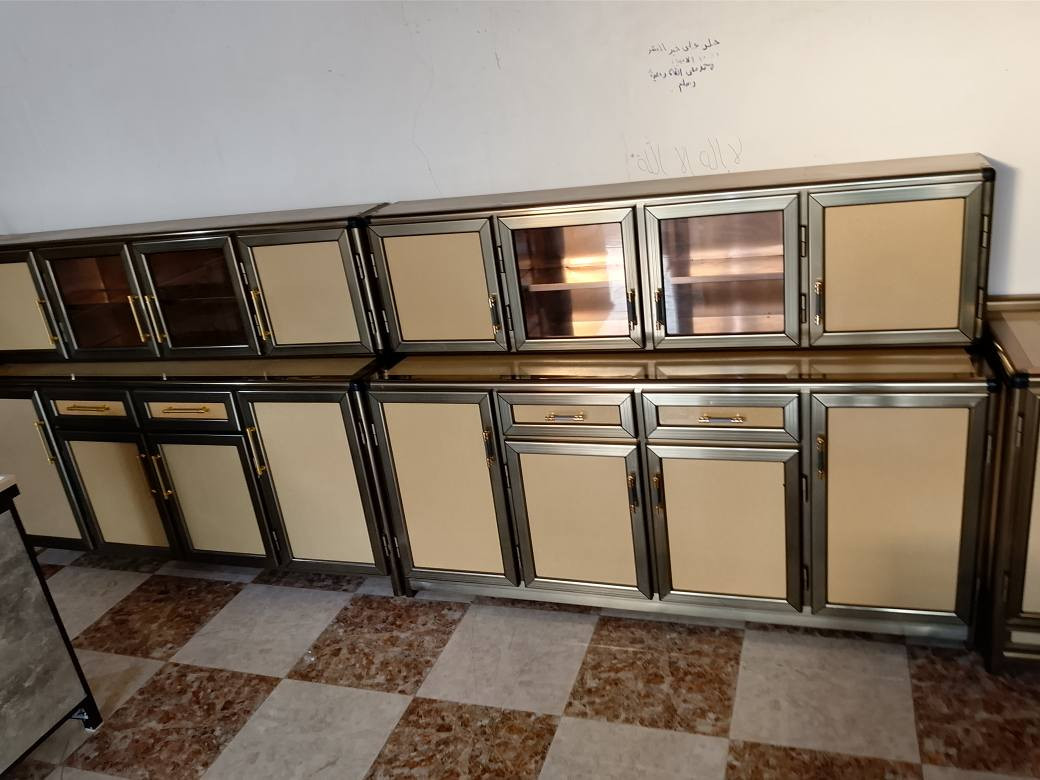 معرض يونس لتجاره الأثاث المستخدم والجديد 

كاونتر أربع قطع اربع أمتار مستخدم 

للاستفسار الاتصال على الرقم التالي 

*********** تكريت, صلاح الدين
